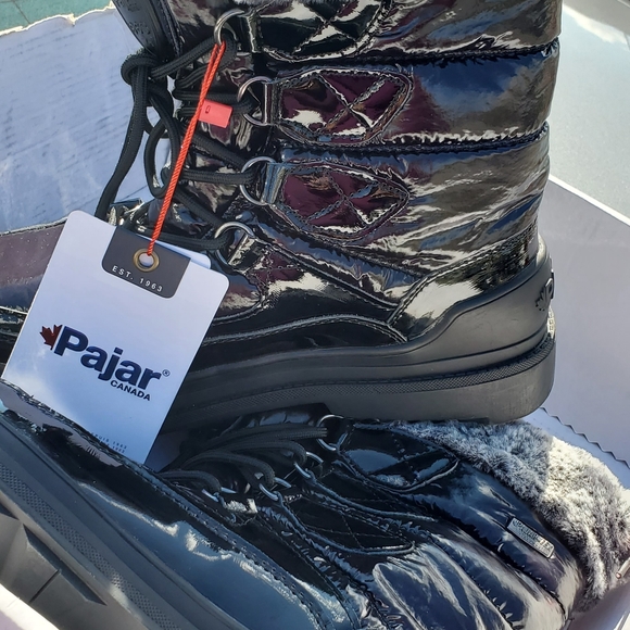 Snow Boots - Picture 3 of 5